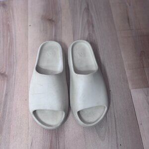 Mens adidas Yeezy Slide Pure
